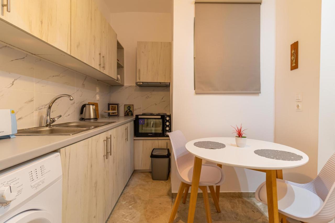 Korinthos Downtown Apartment Zewnętrze zdjęcie